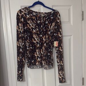 Stylish Leopard Print Long Sleeve Top